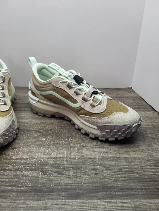 VAN MTE XS TREK EVO GREEN HIKING SHOES VIBRAM WOMEN'S 8.5 MEN 7 NEW - Picture 3 of 9